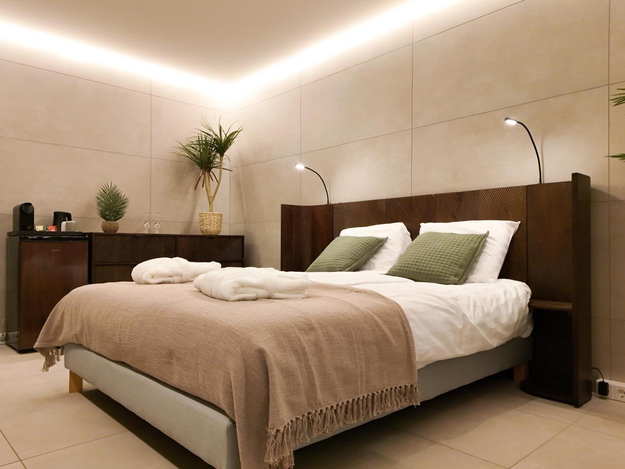 Hike & Bike Hotel Noordwolde  外观 照片